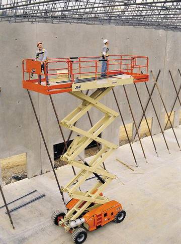 Пиканиска JLG 4394RT - фото на объекте