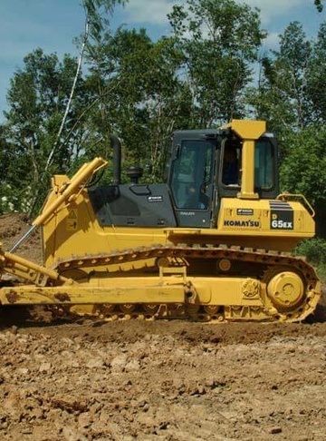 Бульдозеры Komatsu D65EX-16 - фото на объекте