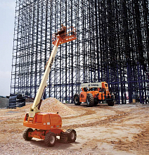 Телескопический подъемник JLG 400S фото 2
