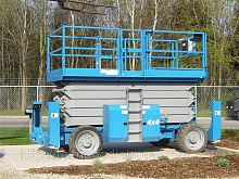 Ножничный подъемник GENIE GS-5390 RT фото 1