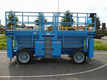 Ножничный подъемник GENIE GS-3390 RT фото 1