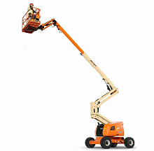 Коленчатый подъемник JLG 520AJ  фото 1