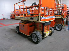 Ножничный подъемник JLG 260MRT фото 2